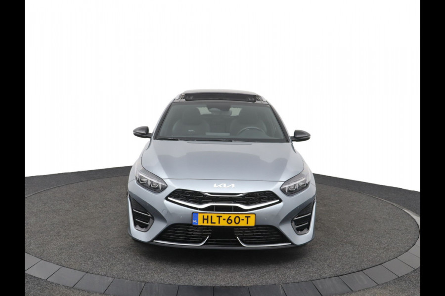 Kia Ceed Sportswagon 1.5 T-GDi GT-Line Automaat - Adaptive Cruise - Navigatie - Stoel/Stuurverwarming - Schuif/-kanteldak - Apple Carplay/Android Auto - Fabrieksgarantie 04-2031 Kia Ceed Sportswagon 1.5 T-GDi GT-Line Automaat - Adaptive Cruise - Navigatie - Stoel/Stuurverwarming - Schuif/-kanteldak - Apple Carplay/Android Auto - Fabrieksgarantie 04-2031