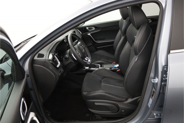 Kia Ceed Sportswagon 1.5 T-GDi GT-Line Automaat - Adaptive Cruise - Navigatie - Stoel/Stuurverwarming - Schuif/-kanteldak - Apple Carplay/Android Auto - Fabrieksgarantie 04-2031 Kia Ceed Sportswagon 1.5 T-GDi GT-Line Automaat - Adaptive Cruise - Navigatie - Stoel/Stuurverwarming - Schuif/-kanteldak - Apple Carplay/Android Auto - Fabrieksgarantie 04-2031