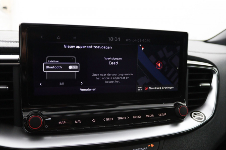 Kia Ceed Sportswagon 1.5 T-GDi GT-Line Automaat - Adaptive Cruise - Navigatie - Stoel/Stuurverwarming - Schuif/-kanteldak - Apple Carplay/Android Auto - Fabrieksgarantie 04-2031 Kia Ceed Sportswagon 1.5 T-GDi GT-Line Automaat - Adaptive Cruise - Navigatie - Stoel/Stuurverwarming - Schuif/-kanteldak - Apple Carplay/Android Auto - Fabrieksgarantie 04-2031