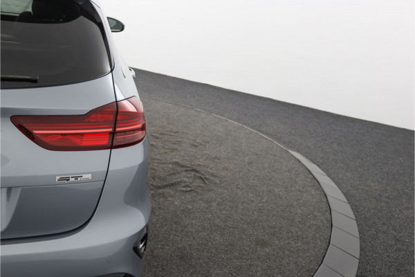 Kia Ceed Sportswagon 1.5 T-GDi GT-Line Automaat - Adaptive Cruise - Navigatie - Stoel/Stuurverwarming - Schuif/-kanteldak - Apple Carplay/Android Auto - Fabrieksgarantie 04-2031 Kia Ceed Sportswagon 1.5 T-GDi GT-Line Automaat - Adaptive Cruise - Navigatie - Stoel/Stuurverwarming - Schuif/-kanteldak - Apple Carplay/Android Auto - Fabrieksgarantie 04-2031