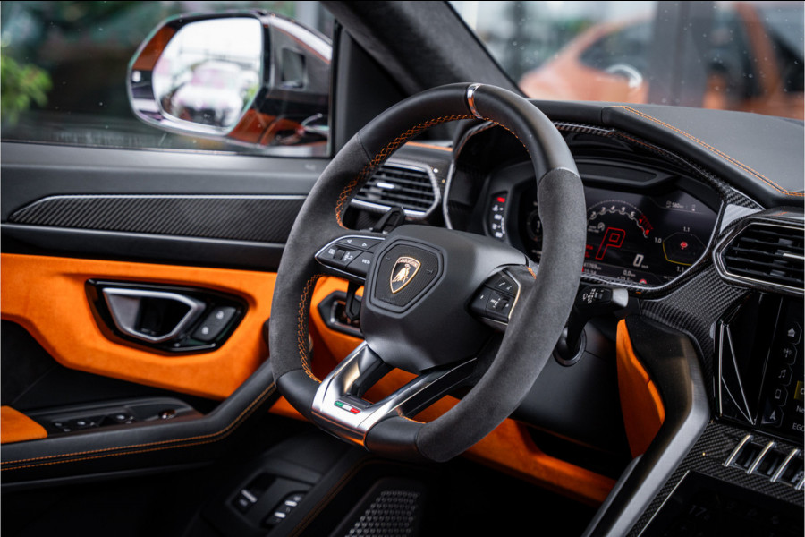 Lamborghini Urus Graphite Capsule 4.0 V8 - Dealeronderhouden | Panorama | B&O Advanced | Carbon | Alcantara
