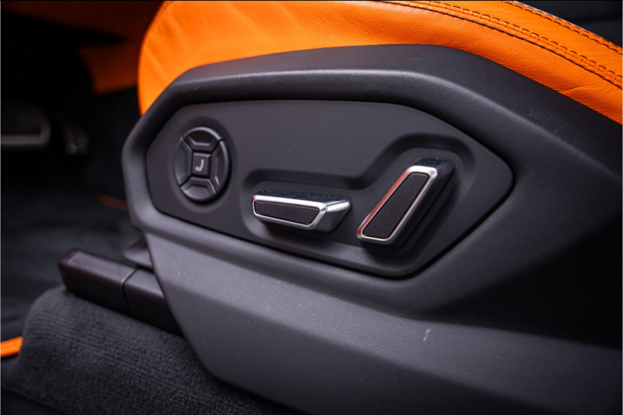 Lamborghini Urus Graphite Capsule 4.0 V8 - Dealeronderhouden | Panorama | B&O Advanced | Carbon | Alcantara