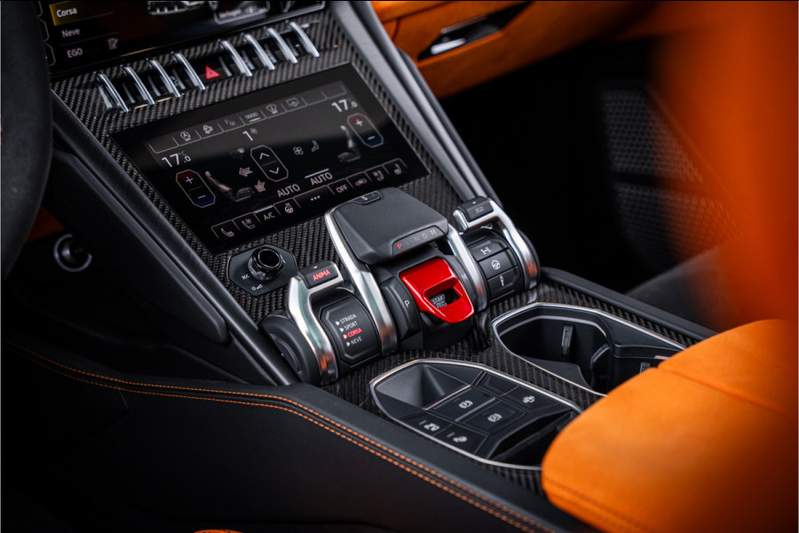 Lamborghini Urus Graphite Capsule 4.0 V8 - Dealeronderhouden | Panorama | B&O Advanced | Carbon | Alcantara