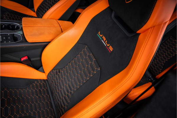 Lamborghini Urus Graphite Capsule 4.0 V8 - Dealeronderhouden | Panorama | B&O Advanced | Carbon | Alcantara