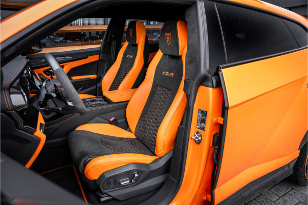 Lamborghini Urus Graphite Capsule 4.0 V8 - Dealeronderhouden | Panorama | B&O Advanced | Carbon | Alcantara