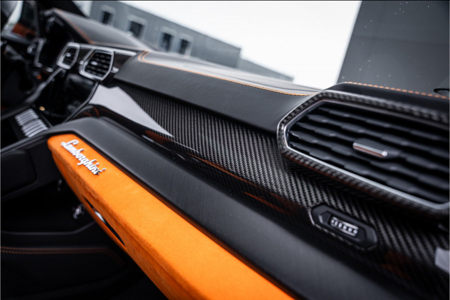 Lamborghini Urus Graphite Capsule 4.0 V8 - Dealeronderhouden | Panorama | B&O Advanced | Carbon | Alcantara
