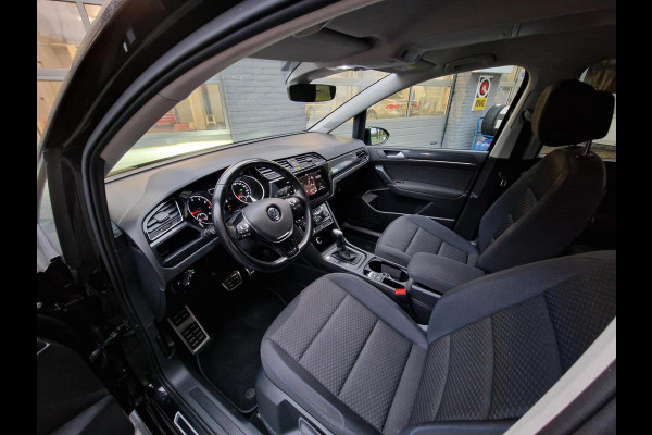 Volkswagen Touran 1.5 TSI DSG United R-line 7p|LED Matrix|7-persoons|ACC|Clima|PDC|