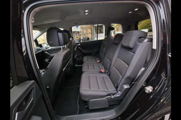 Volkswagen Touran 1.5 TSI DSG United R-line 7p|LED Matrix|7-persoons|ACC|Clima|PDC|