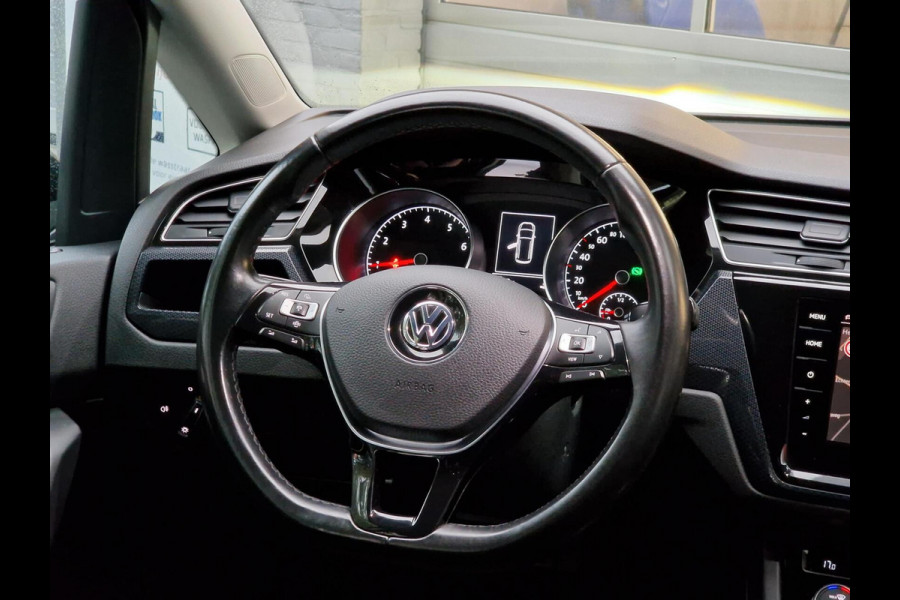 Volkswagen Touran 1.5 TSI DSG United R-line 7p|LED Matrix|7-persoons|ACC|Clima|PDC|