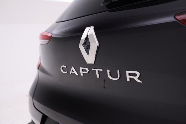 Renault Captur 1.3 TCe 155 Initiale Paris Automaat, Panorama, Volleder Renault Captur 1.3 TCe 155 Initiale Paris Automaat, Panorama, Volleder