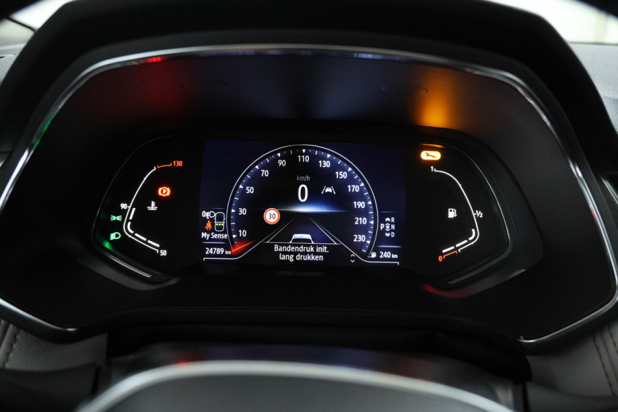Renault Captur 1.3 TCe 155 Initiale Paris Automaat, Panorama, Volleder Renault Captur 1.3 TCe 155 Initiale Paris Automaat, Panorama, Volleder