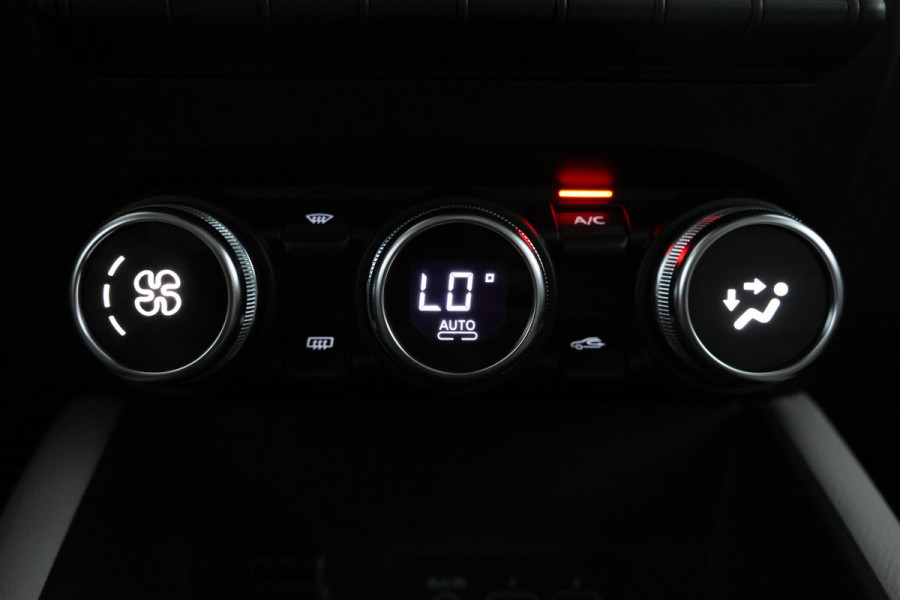 Renault Captur 1.3 TCe 155 Initiale Paris Automaat, Panorama, Volleder Renault Captur 1.3 TCe 155 Initiale Paris Automaat, Panorama, Volleder