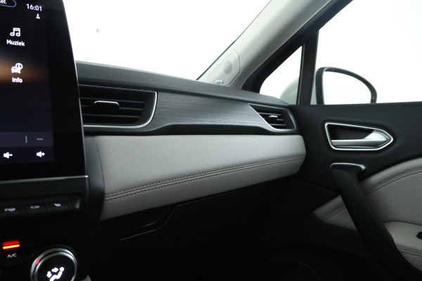 Renault Captur 1.3 TCe 155 Initiale Paris Automaat, Panorama, Volleder Renault Captur 1.3 TCe 155 Initiale Paris Automaat, Panorama, Volleder