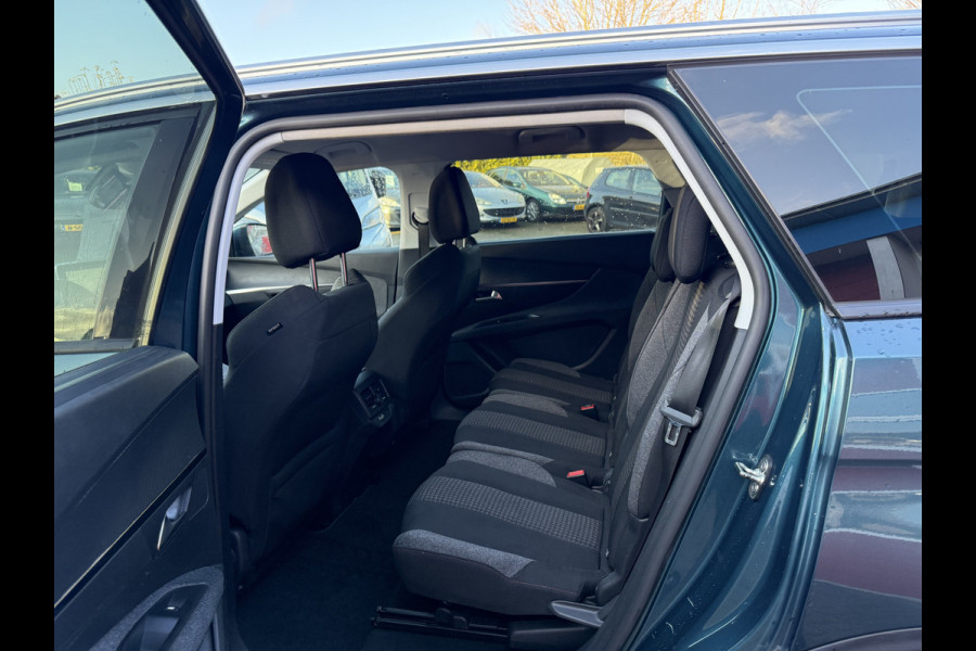 Peugeot 5008 1.2 PureTech | 130 PK | Blue Lease Executive | Navigatie | Climate Control | Trekhaak | Peugeot 5008 1.2 PureTech | 130 PK | Blue Lease Executive | Navigatie | Climate Control | Trekhaak |