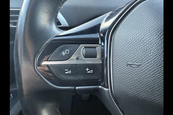 Peugeot 5008 1.2 PureTech | 130 PK | Blue Lease Executive | Navigatie | Climate Control | Trekhaak | Peugeot 5008 1.2 PureTech | 130 PK | Blue Lease Executive | Navigatie | Climate Control | Trekhaak |