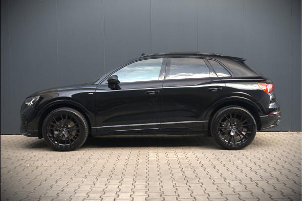 Audi Q3 40 TFSI quattro S Line Pro Line S | 190 PK | Panoramadak | Matrix Led | Stoelverwarming | Leer | Dodehoekdetectie | Automaat | BTW | Black Edition | Cruise Control | Virtual | Navigatie | Dealer Onderhouden | Audi Q3 40 TFSI quattro S Line Pro Line S | 190 PK | Panoramadak | Matrix Led | Stoelverwarming | Leer | Dodehoekdetectie | Automaat | BTW | Black Edition | Cruise Control | Virtual | Navigatie | Dealer Onderhouden |