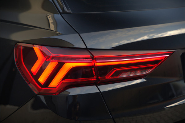 Audi Q3 40 TFSI quattro S Line Pro Line S | 190 PK | Panoramadak | Matrix Led | Stoelverwarming | Leer | Dodehoekdetectie | Automaat | BTW | Black Edition | Cruise Control | Virtual | Navigatie | Dealer Onderhouden | Audi Q3 40 TFSI quattro S Line Pro Line S | 190 PK | Panoramadak | Matrix Led | Stoelverwarming | Leer | Dodehoekdetectie | Automaat | BTW | Black Edition | Cruise Control | Virtual | Navigatie | Dealer Onderhouden |