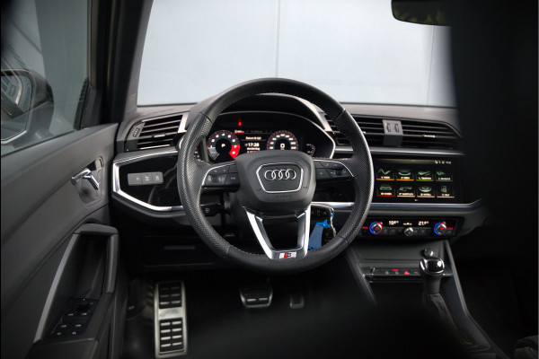 Audi Q3 40 TFSI quattro S Line Pro Line S | 190 PK | Panoramadak | Matrix Led | Stoelverwarming | Leer | Dodehoekdetectie | Automaat | BTW | Black Edition | Cruise Control | Virtual | Navigatie | Dealer Onderhouden | Audi Q3 40 TFSI quattro S Line Pro Line S | 190 PK | Panoramadak | Matrix Led | Stoelverwarming | Leer | Dodehoekdetectie | Automaat | BTW | Black Edition | Cruise Control | Virtual | Navigatie | Dealer Onderhouden |