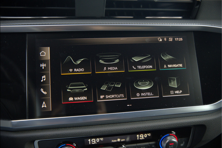 Audi Q3 40 TFSI quattro S Line Pro Line S | 190 PK | Panoramadak | Matrix Led | Stoelverwarming | Leer | Dodehoekdetectie | Automaat | BTW | Black Edition | Cruise Control | Virtual | Navigatie | Dealer Onderhouden | Audi Q3 40 TFSI quattro S Line Pro Line S | 190 PK | Panoramadak | Matrix Led | Stoelverwarming | Leer | Dodehoekdetectie | Automaat | BTW | Black Edition | Cruise Control | Virtual | Navigatie | Dealer Onderhouden |