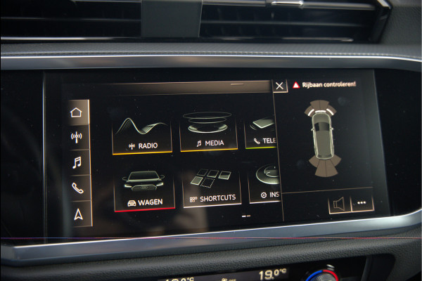 Audi Q3 40 TFSI quattro S Line Pro Line S | 190 PK | Panoramadak | Matrix Led | Stoelverwarming | Leer | Dodehoekdetectie | Automaat | BTW | Black Edition | Cruise Control | Virtual | Navigatie | Dealer Onderhouden | Audi Q3 40 TFSI quattro S Line Pro Line S | 190 PK | Panoramadak | Matrix Led | Stoelverwarming | Leer | Dodehoekdetectie | Automaat | BTW | Black Edition | Cruise Control | Virtual | Navigatie | Dealer Onderhouden |