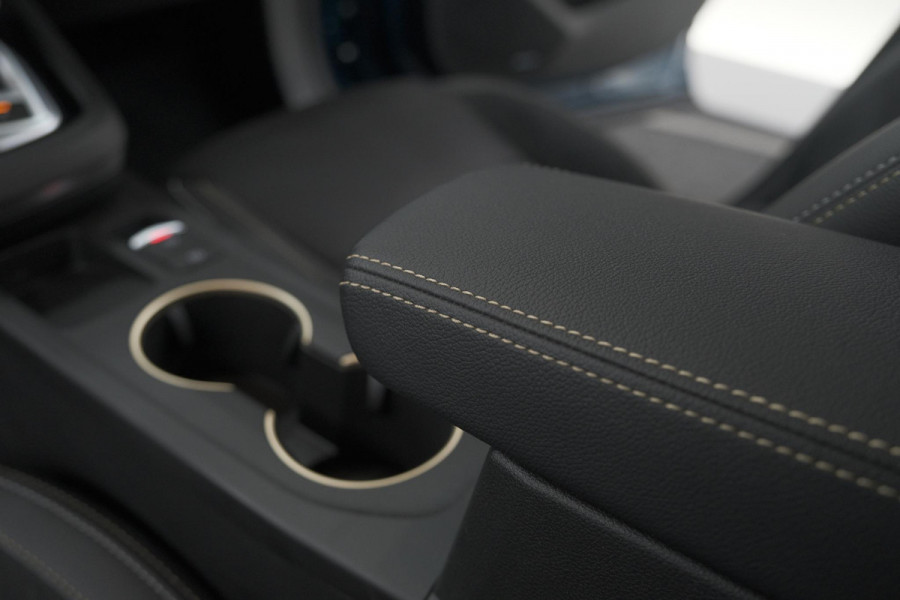 Renault Arkana 1.6 E-Tech hybrid 145 E-Tech Engineered | Camera | Adaptieve Cruise Control | Dodehoekdetectie