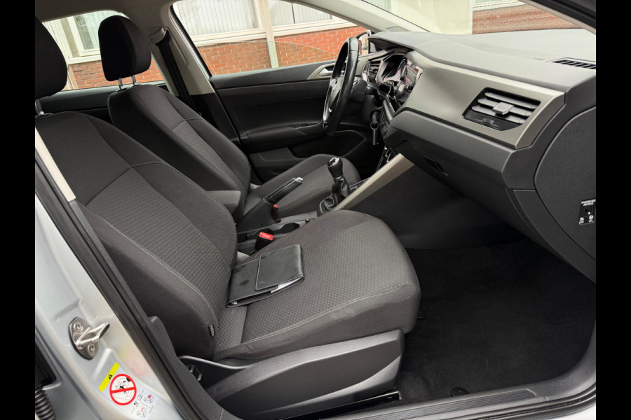 Volkswagen Polo 1.0 TSI COMFORTLINE 2019 ACC ADAPTIVE NAP NAVI CARPLAY Volkswagen Polo 1.0 TSI COMFORTLINE 2019 ACC ADAPTIVE NAP NAVI CARPLAY