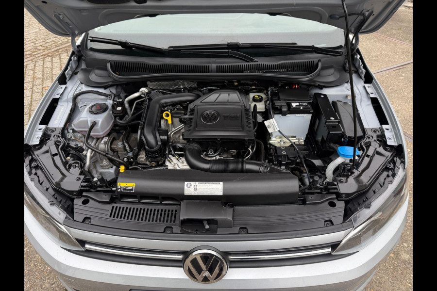 Volkswagen Polo 1.0 TSI COMFORTLINE 2019 ACC ADAPTIVE NAP NAVI CARPLAY Volkswagen Polo 1.0 TSI COMFORTLINE 2019 ACC ADAPTIVE NAP NAVI CARPLAY