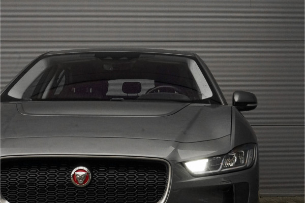 Jaguar I-PACE EV400 S 90 kWh CarPlay Leder Camera Jaguar I-PACE EV400 S 90 kWh CarPlay Leder Camera