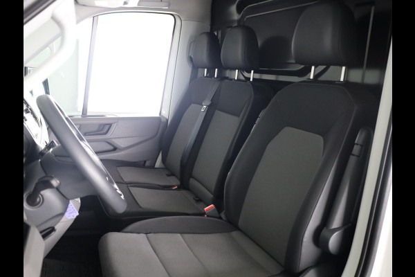 Volkswagen Crafter 35 2.0 TDI L3H3 EURO VI 140 pk Automaat| Verlengde garantie | Navigatie | Parkeersensoren | Achteruitrijcamera | Cruise control | Apple Carplay/Android Auto |