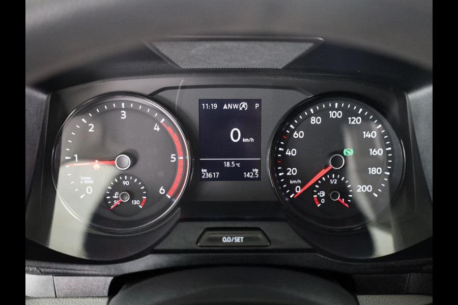 Volkswagen Crafter 35 2.0 TDI L3H3 EURO VI 140 pk Automaat| Verlengde garantie | Navigatie | Parkeersensoren | Achteruitrijcamera | Cruise control | Apple Carplay/Android Auto |