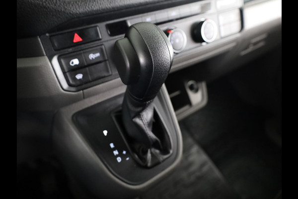 Volkswagen Crafter 35 2.0 TDI L3H3 EURO VI 140 pk Automaat| Verlengde garantie | Navigatie | Parkeersensoren | Achteruitrijcamera | Cruise control | Apple Carplay/Android Auto |