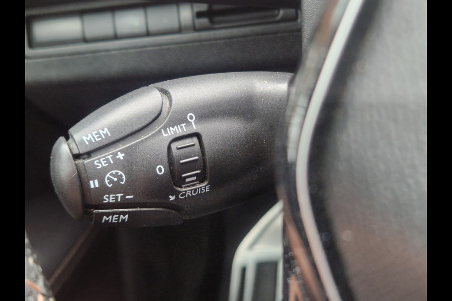 Peugeot 3008 1.2 PureTech GT Line CLIMA / DODEHOEK / ELEKT. ACHTERKLEP / DEALER 0NDER.