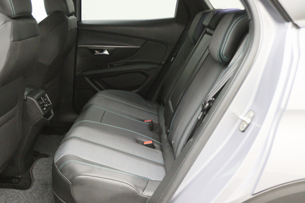 Peugeot 3008 1.6 HYbrid 225 Allure Pack Business Virtual Cockpit, ACC, Camera, Apple Carplay, Bluetooth, DAB, LED, 19'' Peugeot 3008 1.6 HYbrid 225 Allure Pack Business Virtual Cockpit, ACC, Camera, Apple Carplay, Bluetooth, DAB, LED, 19''