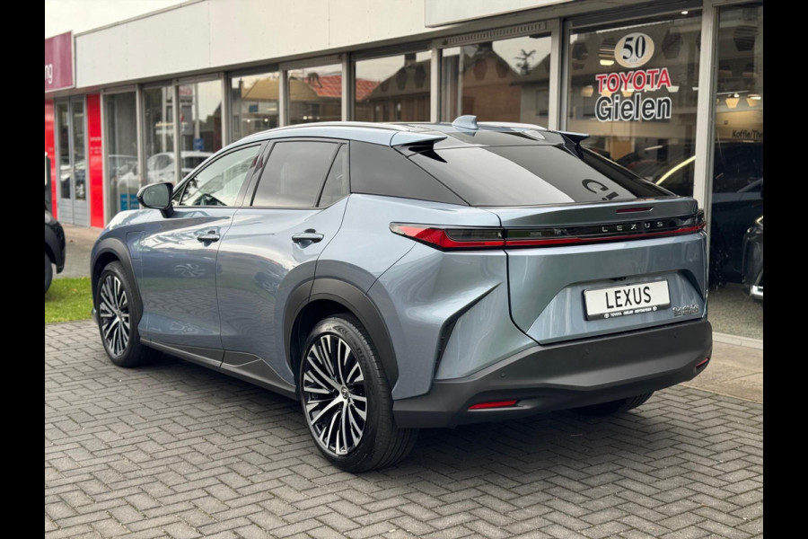 Lexus RZ 450e 313PK AWD Executive Line | Eerste eigenaar, Leer, Stoelverwarming, Dodehoekherkenning, Parkeersensoren, Groot scherm