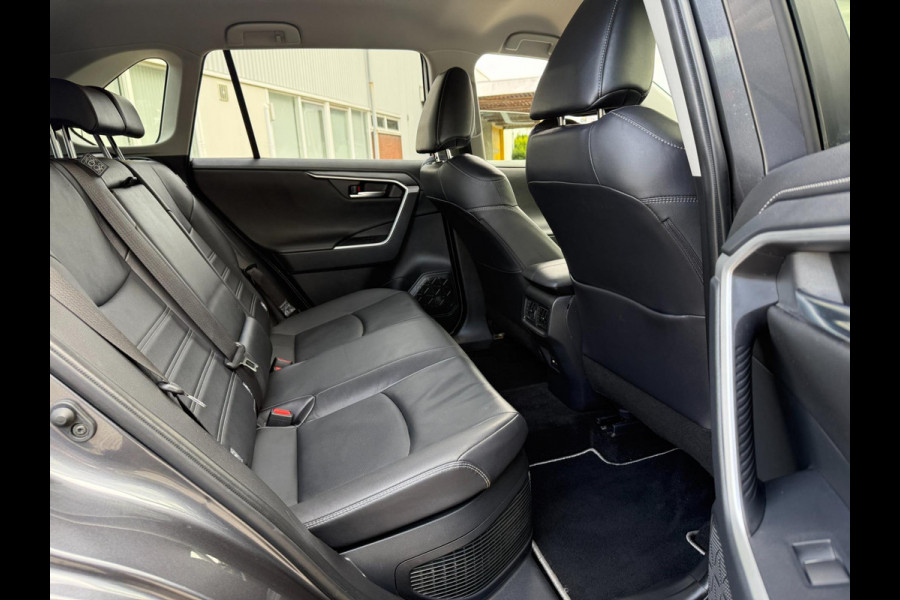 Toyota RAV4 2.5 Hybrid DYNAMIC SPORT 2020 LEDER ACC NAVI LED LUXE 12MND GARANTIE Toyota RAV4 2.5 Hybrid DYNAMIC SPORT 2020 LEDER ACC NAVI LED LUXE 12MND GARANTIE