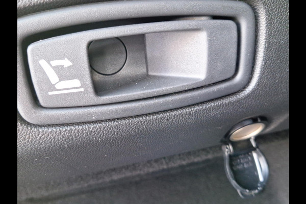 Renault MEGANE Estate 1.3 TCe Intens | automaat | 140PK | halfleder | stoelverwarming