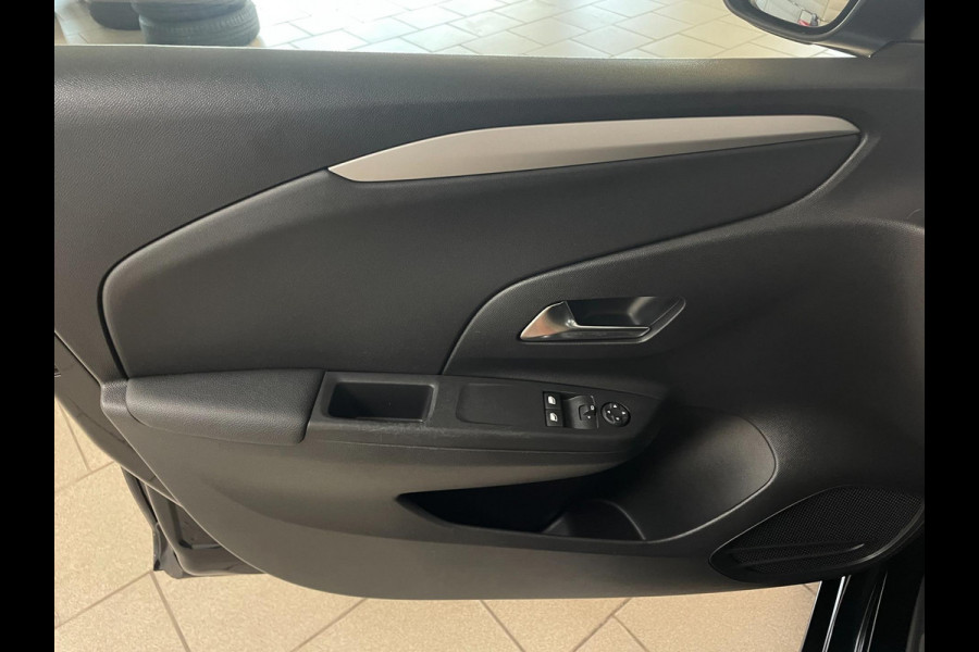 Opel Corsa 1.2 Edition AIRCO CRUISE BLUETOOTH APPLE CARPLAY MULTI STUUR FRONT ASSIST CENT VERG 16INCH VELGEN 5DEURS NIEUWSTAAT Opel Corsa 1.2 Edition AIRCO CRUISE BLUETOOTH APPLE CARPLAY MULTI STUUR FRONT ASSIST CENT VERG 16INCH VELGEN 5DEURS NIEUWSTAAT