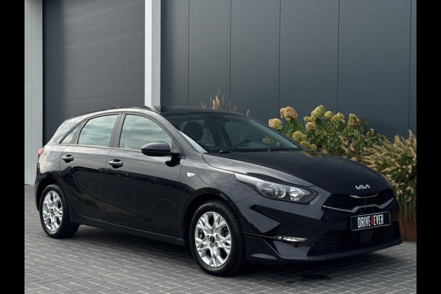 Kia Ceed 1.0 T-GDi DynamicL. 2023 NAVI CR CONTROL CAMERA STOEL-STUURVERWA Kia Ceed 1.0 T-GDi DynamicL. 2023 NAVI CR CONTROL CAMERA STOEL-STUURVERWA