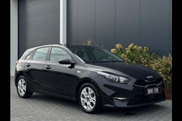 Kia Ceed 1.0 T-GDi DynamicL. 2023 NAVI CR CONTROL CAMERA STOEL-STUURVERWA Kia Ceed 1.0 T-GDi DynamicL. 2023 NAVI CR CONTROL CAMERA STOEL-STUURVERWA