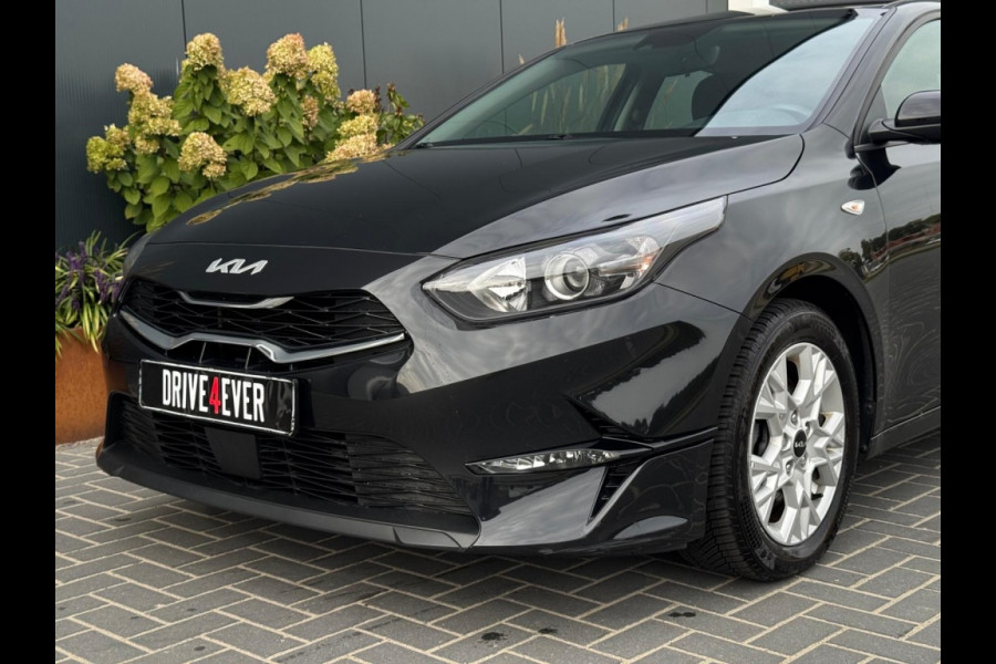 Kia Ceed 1.0 T-GDi DynamicL. 2023 NAVI CR CONTROL CAMERA STOEL-STUURVERWA Kia Ceed 1.0 T-GDi DynamicL. 2023 NAVI CR CONTROL CAMERA STOEL-STUURVERWA