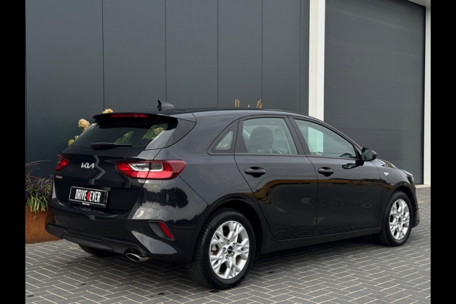 Kia Ceed 1.0 T-GDi DynamicL. 2023 NAVI CR CONTROL CAMERA STOEL-STUURVERWA Kia Ceed 1.0 T-GDi DynamicL. 2023 NAVI CR CONTROL CAMERA STOEL-STUURVERWA