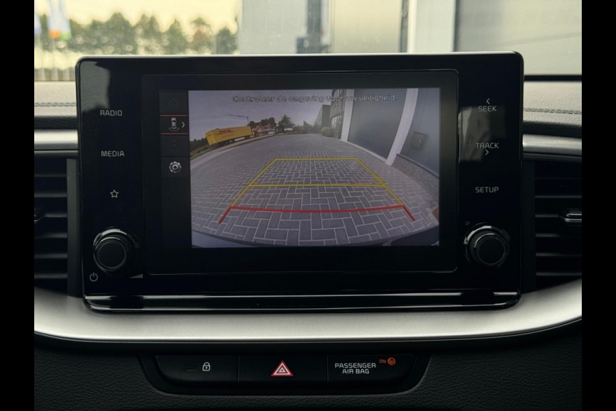 Kia Ceed 1.0 T-GDi DynamicL. 2023 NAVI CR CONTROL CAMERA STOEL-STUURVERWA Kia Ceed 1.0 T-GDi DynamicL. 2023 NAVI CR CONTROL CAMERA STOEL-STUURVERWA