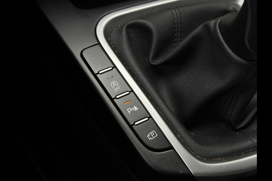 Kia Ceed 1.0 T-GDi DynamicL. 2023 NAVI CR CONTROL CAMERA STOEL-STUURVERWA Kia Ceed 1.0 T-GDi DynamicL. 2023 NAVI CR CONTROL CAMERA STOEL-STUURVERWA
