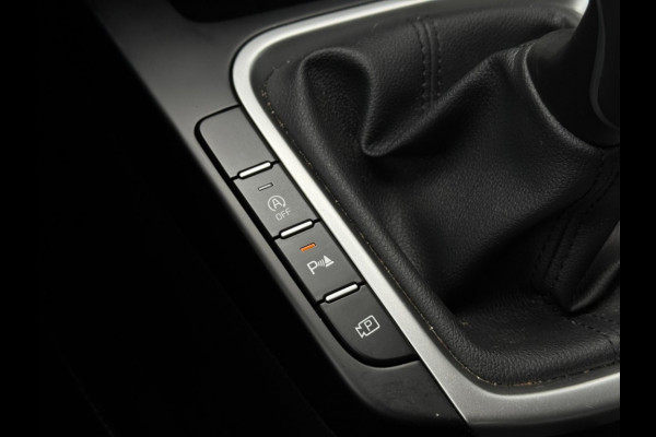 Kia Ceed 1.0 T-GDi DynamicL. 2023 NAVI CR CONTROL CAMERA STOEL-STUURVERWA Kia Ceed 1.0 T-GDi DynamicL. 2023 NAVI CR CONTROL CAMERA STOEL-STUURVERWA