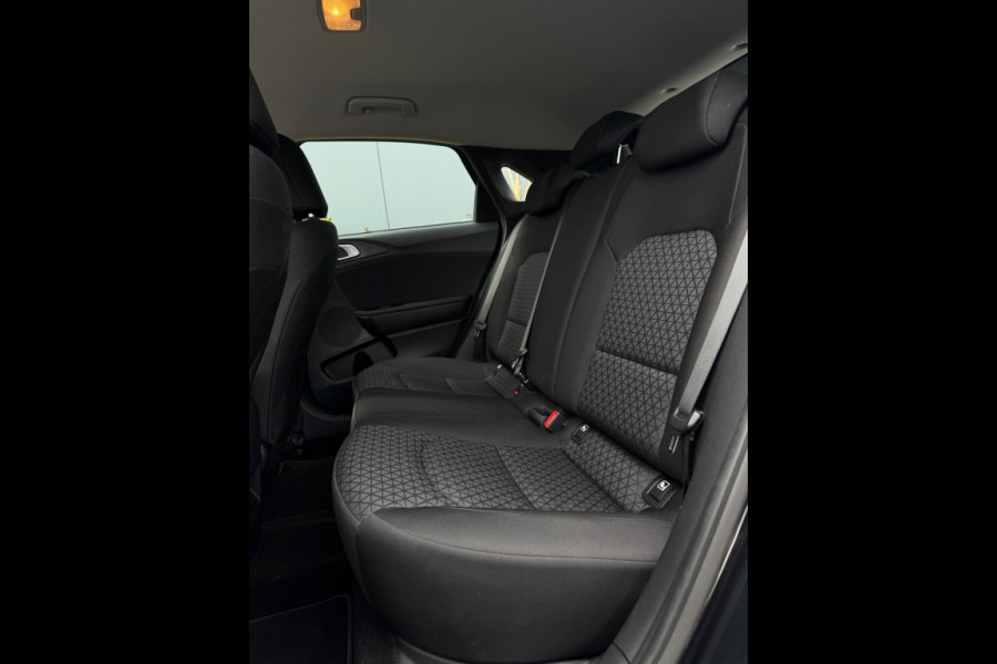 Kia Ceed 1.0 T-GDi DynamicL. 2023 NAVI CR CONTROL CAMERA STOEL-STUURVERWA Kia Ceed 1.0 T-GDi DynamicL. 2023 NAVI CR CONTROL CAMERA STOEL-STUURVERWA
