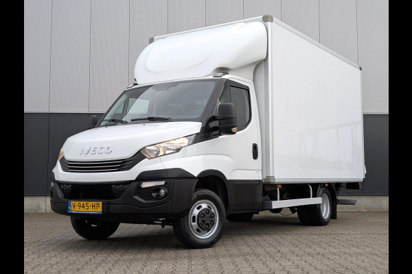 Iveco Daily 35C16 2.3 AUTOMAAT 8v DUBBELLUCHT BAKWAGEN MET LAADKLEP CLIMATE CRUISE TREKHAAK