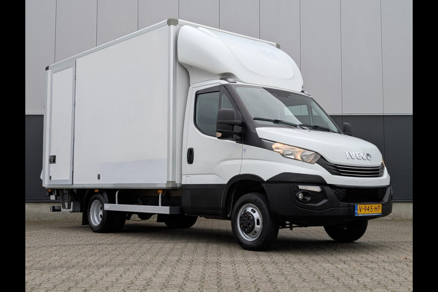 Iveco Daily 35C16 2.3 AUTOMAAT 8v DUBBELLUCHT BAKWAGEN MET LAADKLEP CLIMATE CRUISE TREKHAAK