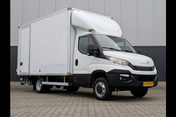 Iveco Daily 35C16 2.3 AUTOMAAT 8v DUBBELLUCHT BAKWAGEN MET LAADKLEP CLIMATE CRUISE TREKHAAK