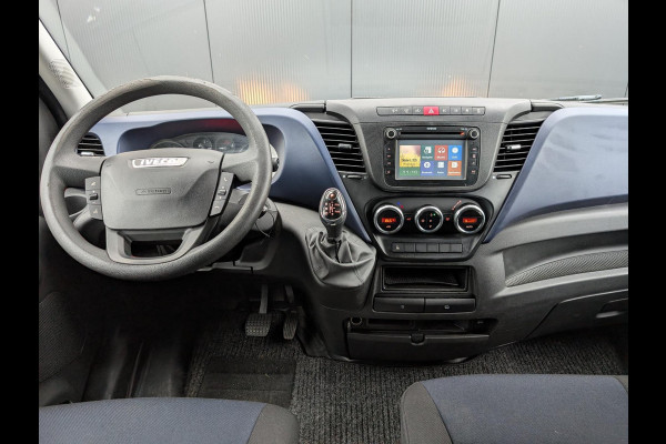 Iveco Daily 35C16 2.3 AUTOMAAT 8v DUBBELLUCHT BAKWAGEN MET LAADKLEP CLIMATE CRUISE TREKHAAK