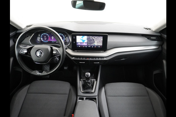 Škoda Octavia Combi T 111PK Apple Carplay Android Trekhaak Virtual Cockpit Elek.Achtreklep Pdc Navi Ecc Cruise Control Business Edition Stoel+Stuurverwarming Lmv Sunset DAB Led  Keyless 1e Eigenaar Origineel Nederlandse Auto 1300kg trekvermogen Škoda Octavia Combi T 111PK Apple Carplay Android Trekhaak Virtual Cockpit Elek.Achtreklep Pdc Navi Ecc Cruise Control Business Edition Stoel+Stuurverwarming Lmv Sunset DAB Led  Keyless 1e Eigenaar Origineel Nederlandse Auto 1300kg trekvermogen
